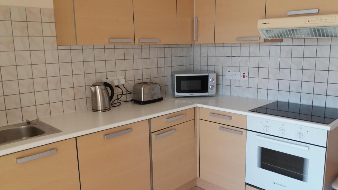 403 Apartment Carisa Artemis Court Larnaca Eksteriør billede