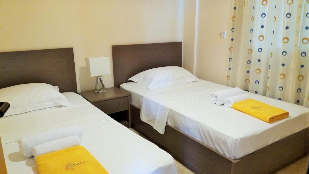 403 Apartment Carisa Artemis Court Larnaca Eksteriør billede