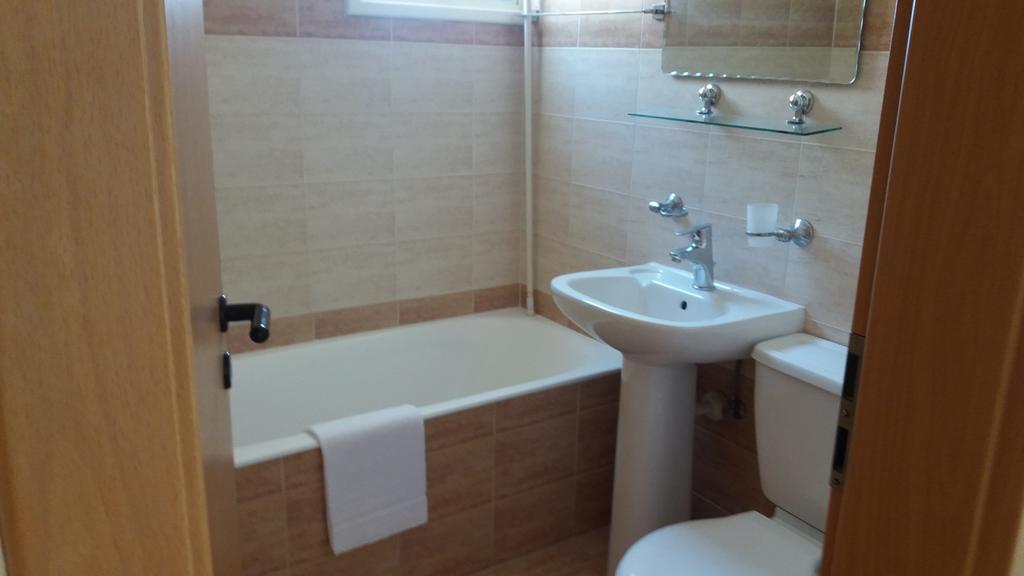 403 Apartment Carisa Artemis Court Larnaca Eksteriør billede
